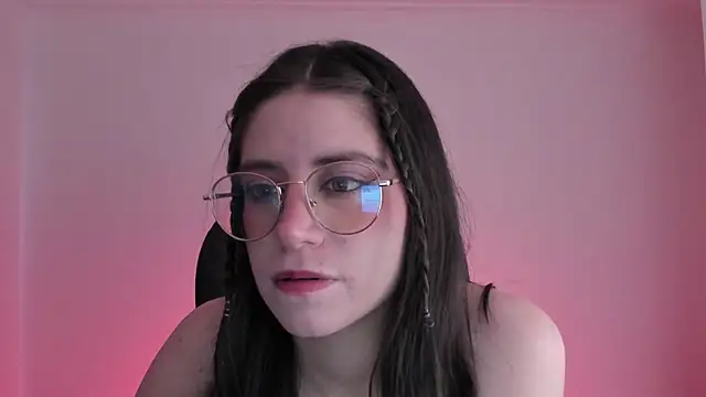 Snapshot of HazelKush chatting on October 28, 9:39 pm HazelKush online show from October 28, 9:39 pm