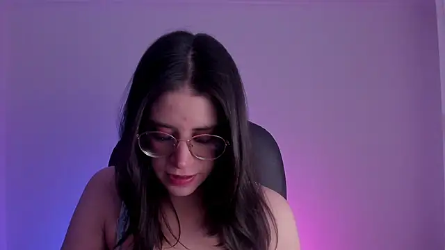 Snapshot of HazelKush chatting on November 7, 9:37 pm HazelKush online show from November 7, 9:37 pm