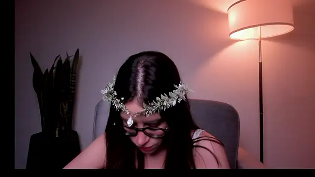 HazelKush online show from June 25, 8:57 pm