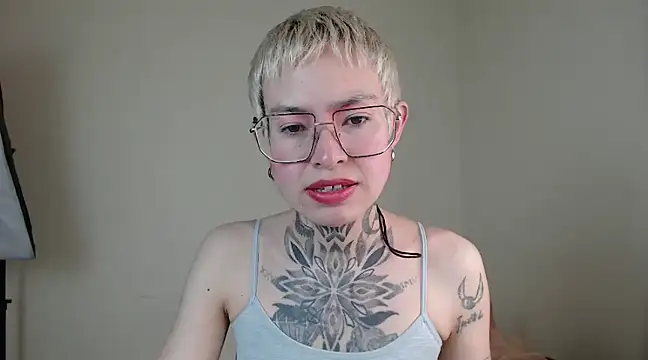 Snapshot of ArrangedFoot chatting on January 27, 9:22 pm ArrangedFoot online show from January 27, 9:22 pm