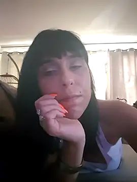 Snapshot of misscectito13 chatting on May 28, 3:09 pm misscectito13 online show from May 28, 3:09 pm