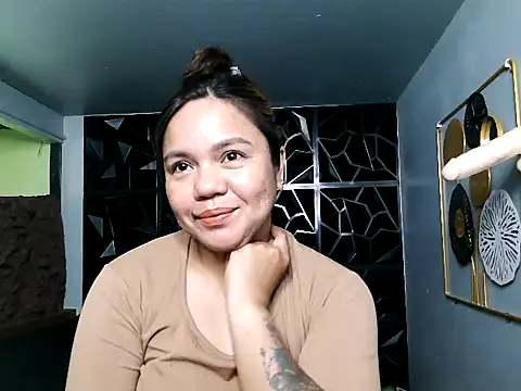 ambersmile online show from March 7, 7:19 am