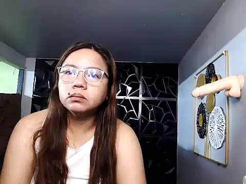 ambersmile online show from March 7, 11:49 pm