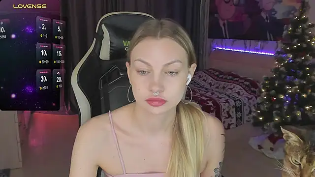 BiMolly online show from February 26, 2:25 pm