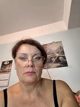 Snapshot of _lady_red_ chatting on September 14, 5:45 pm lady red online show from September 14, 5:45 pm