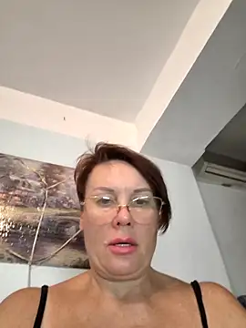 Snapshot of _lady_red_ chatting on September 16, 4:52 pm lady red online show from September 16, 4:52 pm