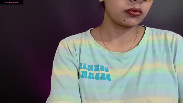 Snapshot of DesiZoya chatting on October 14, 3:51 am DesiZoya online show from October 14, 3:51 am