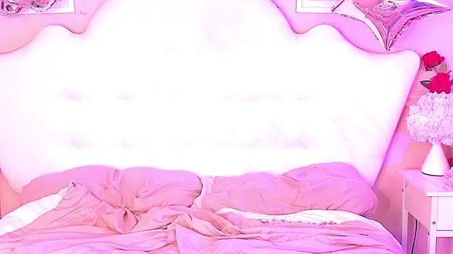 Snapshot of SabrinaJadeBabestation chatting on December 11, 11:21 pm SabrinaJadeBabestation online show from December 11, 11:21 pm