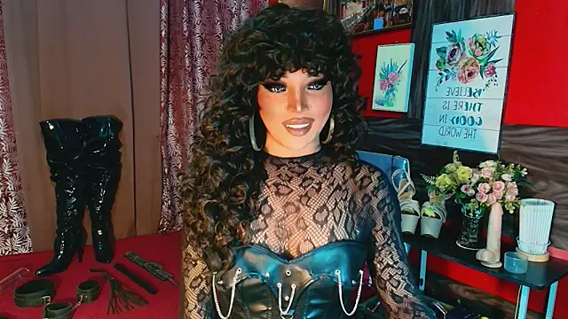 trixxielicious online show from November 16, 8:53 am