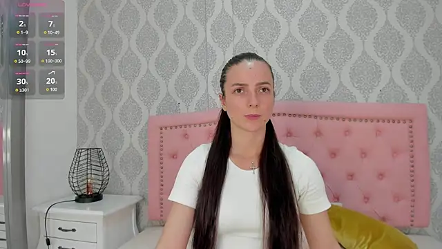 Princsgirl  online show from May 4, 7:32 pm