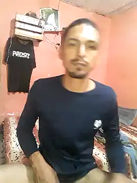 Snapshot of Sirius_5 chatting on December 11, 7:53 am Sirius 5 online show from December 11, 7:53 am