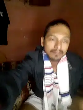 Snapshot of Sirius_5 chatting on December 14, 12:33 pm Sirius 5 online show from December 14, 12:33 pm