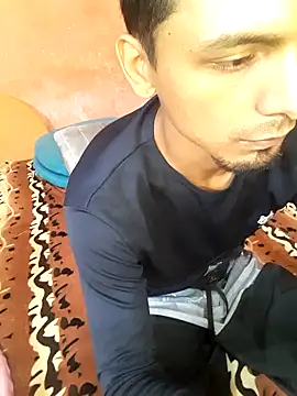 Snapshot of Sirius_5 chatting on December 15, 8:15 pm Sirius 5 online show from December 15, 8:15 pm