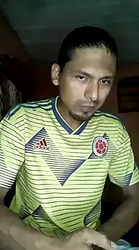 Snapshot of Sirius_5 chatting on December 17, 2:55 am Sirius 5 online show from December 17, 2:55 am