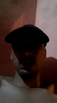 Snapshot of Sirius_5 chatting on January 7, 2:53 am Sirius 5 online show from January 7, 2:53 am