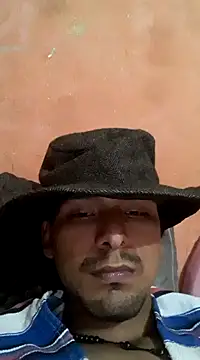 Snapshot of Sirius_5 chatting on January 8, 4:23 am Sirius 5 online show from January 8, 4:23 am