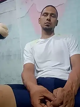 Snapshot of Sirius_5 chatting on January 24, 3:00 am Sirius 5 online show from January 24, 3:00 am