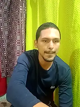 Snapshot of Sirius_5 chatting on February 25, 5:19 am Sirius 5 online show from February 25, 5:19 am