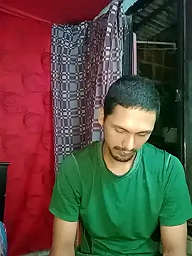 Snapshot of Sirius_5 chatting on February 27, 3:25 am Sirius 5 online show from February 27, 3:25 am