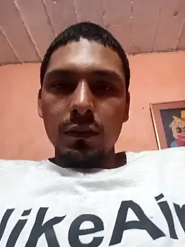 Snapshot of Sirius_5 chatting on March 13, 11:16 pm Sirius 5 online show from March 13, 11:16 pm