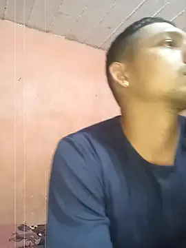 Snapshot of Sirius_5 chatting on October 19, 12:55 am Sirius 5 online show from October 19, 12:55 am