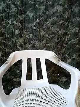 Snapshot of Sirius_5 chatting on October 24, 3:47 am Sirius 5 online show from October 24, 3:47 am