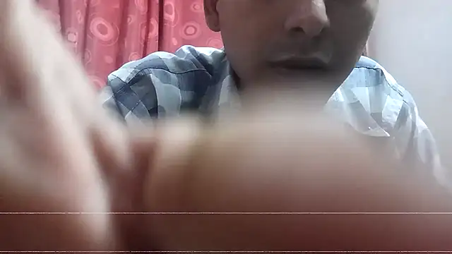 Snapshot of Sirius_5 chatting on October 26, 3:12 am Sirius 5 online show from October 26, 3:12 am