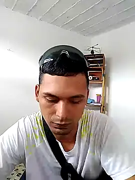 Snapshot of Sirius_5 chatting on October 27, 6:01 pm Sirius 5 online show from October 27, 6:01 pm