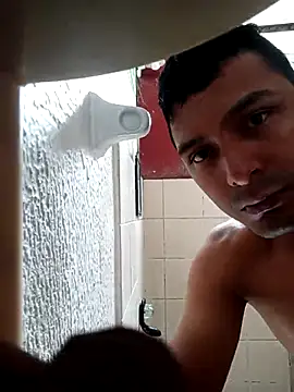 Snapshot of Sirius_5 chatting on November 6, 5:25 pm Sirius 5 online show from November 6, 5:25 pm