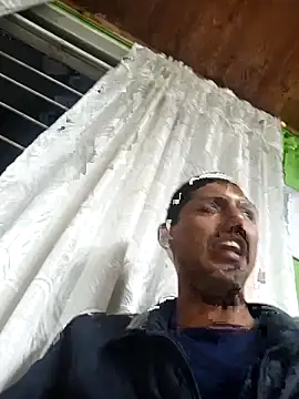 Snapshot of Sirius_5 chatting on November 9, 2:54 am Sirius 5 online show from November 9, 2:54 am