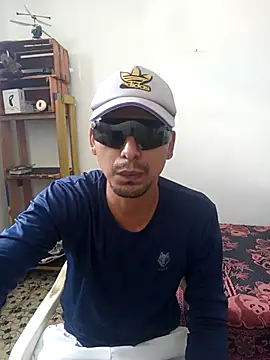 Snapshot of Sirius_5 chatting on November 15, 5:31 pm Sirius 5 online show from November 15, 5:31 pm