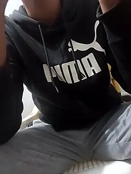 Snapshot of Sirius_5 chatting on November 29, 5:43 am Sirius 5 online show from November 29, 5:43 am