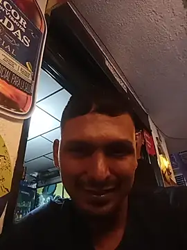 Snapshot of Sirius_5 chatting on December 4, 1:48 am Sirius 5 online show from December 4, 1:48 am