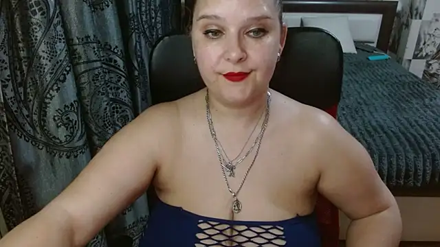 Snapshot of Boolochka chatting on June 9, 7:25 pm Boolochka online show from June 9, 7:25 pm