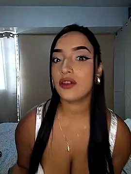 Shantal Lovee online show from April 29, 1:15 pm