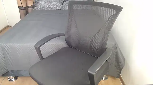 Snapshot of Chanelsexyy chatting on January 14, 10:12 pm Chanelsexyy online show from January 14, 10:12 pm