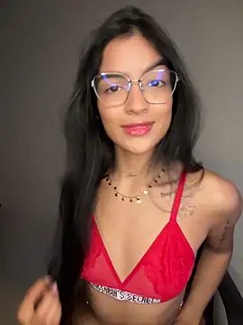Snapshot of Sammy_pink chatting on March 24, 12:37 am Sammy pink online show from March 24, 12:37 am