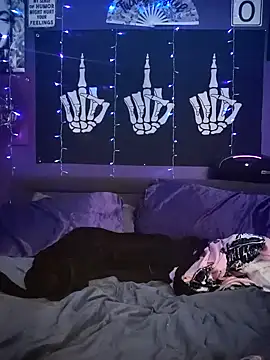 Snapshot of Babii_Nova chatting on December 28, 4:19 am Babii Nova online show from December 28, 4:19 am