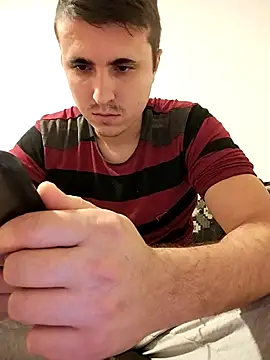 Snapshot of MrNoBoDy000 chatting on October 26, 9:59 am MrNoBoDy000 online show from October 26, 9:59 am