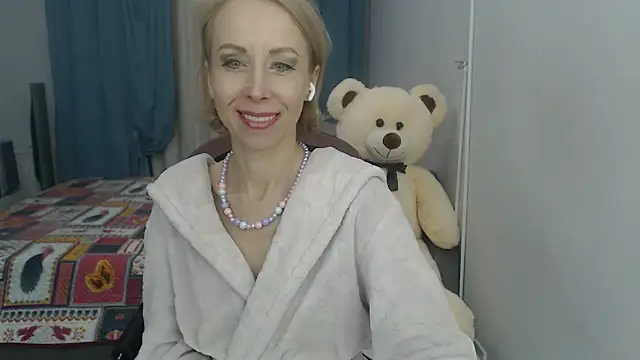 Snapshot of LuxuryNika chatting on January 20, 4:01 pm LuxuryNika online show from January 20, 4:01 pm