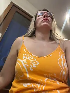 Gatitacarlita online show from December 20, 10:50 pm