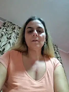 Snapshot of IsabelleCraft chatting on March 4, 7:11 pm IsabelleCraft online show from March 4, 7:11 pm