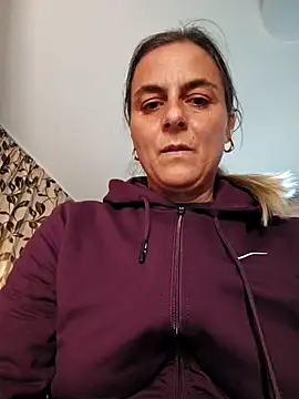 Snapshot of IsabelleCraft chatting on March 21, 3:02 pm IsabelleCraft online show from March 21, 3:02 pm