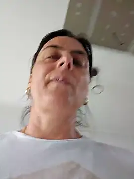 Snapshot of IsabelleCraft chatting on September 17, 11:34 am IsabelleCraft online show from September 17, 11:34 am