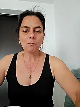 Snapshot of IsabelleCraft chatting on September 28, 8:52 am IsabelleCraft online show from September 28, 8:52 am