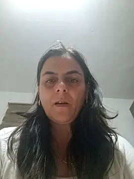 Snapshot of IsabelleCraft chatting on October 9, 8:29 pm IsabelleCraft online show from October 9, 8:29 pm