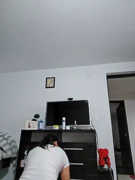 Snapshot of IsabelleCraft chatting on November 28, 10:07 am IsabelleCraft online show from November 28, 10:07 am