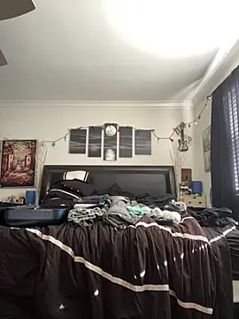 honneymel online show from February 18, 11:52 pm