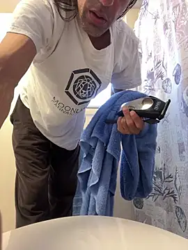 honneymel online show from March 10, 8:47 pm