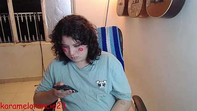 Snapshot of Smoke_trip_Alicia chatting on September 23, 4:37 am Smoke trip Alicia online show from September 23, 4:37 am